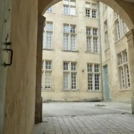 Les Trois Chandeliers Un Petit Paradis En Plein Centre * Bordeaux