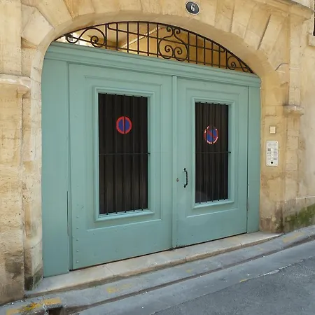 Les Trois Chandeliers Un Petit Paradis En Plein Centre * Бордо