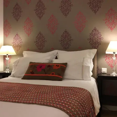 Les Trois Chandeliers Un Petit Paradis En Plein Centre